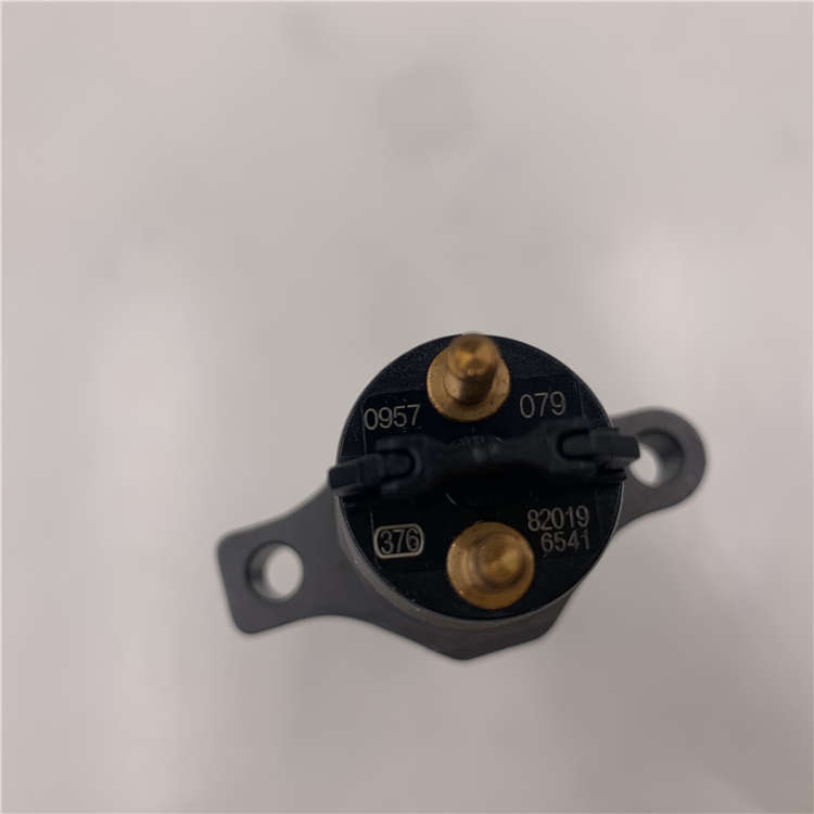 Factory wholesale common rail nozzle DLLA143P2206 -
Good Quality Genuine Diesel Common Rail Fuel Injector 0445120079 -Chengui detail pictures