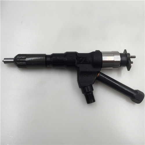China Factory for P type nozzle DLLA140P646 -
 Most Popular DENSO  Common Rail Injector in Fuel System 095000-5215  -Chengui