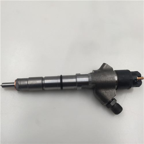 Hot Sale Common Rail Diesel Fuel Injector 0445120101 dalam Persediaan