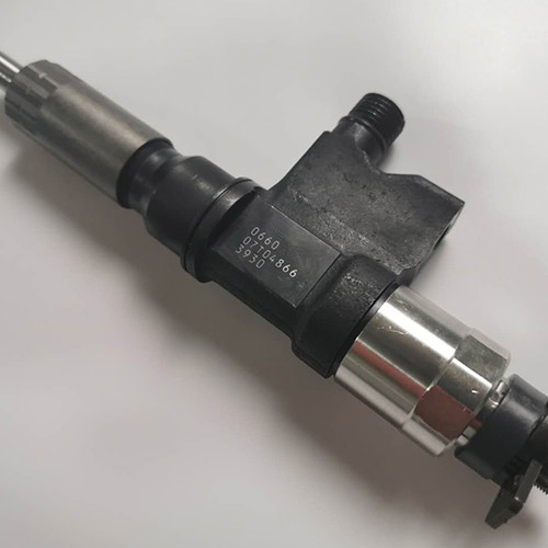 Diesel Engine Parts Common Rail Injector 095000-0660