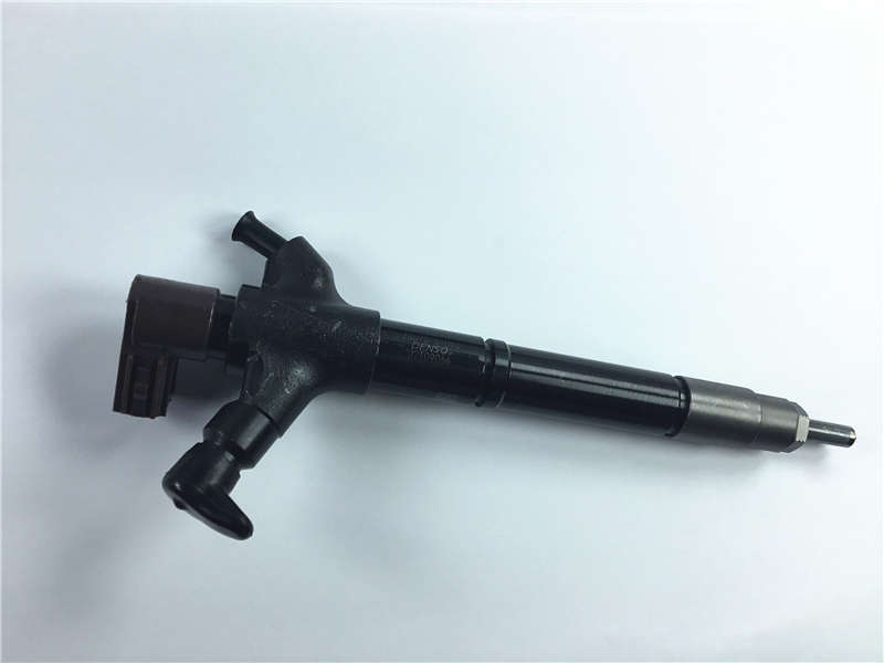 Wholesale injector 095000-5800 -
 Injector common rail fuel injector 23670-51060 -Chengui
