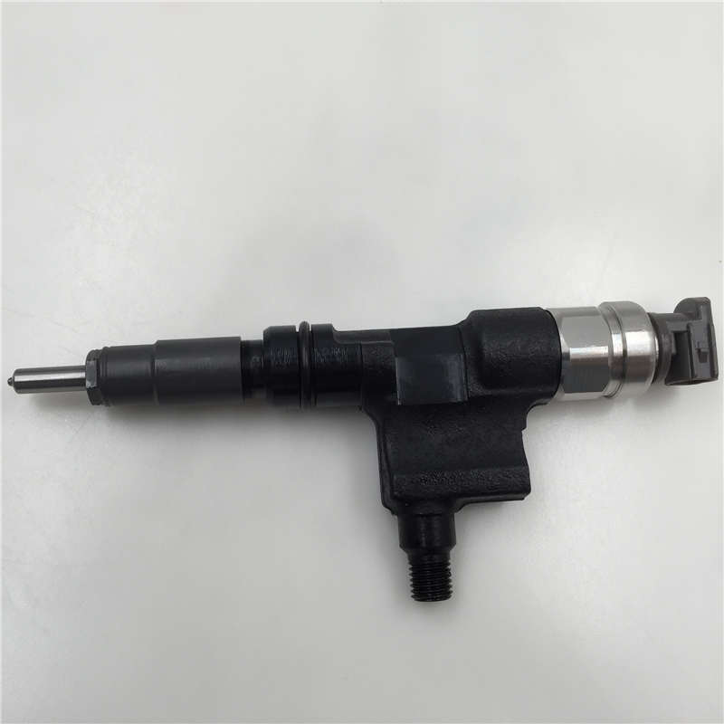 One of Hottest for nozzle DLLA155P179 -
 Genuine Common Rail Fuel Injector 095000-6521  -Chengui