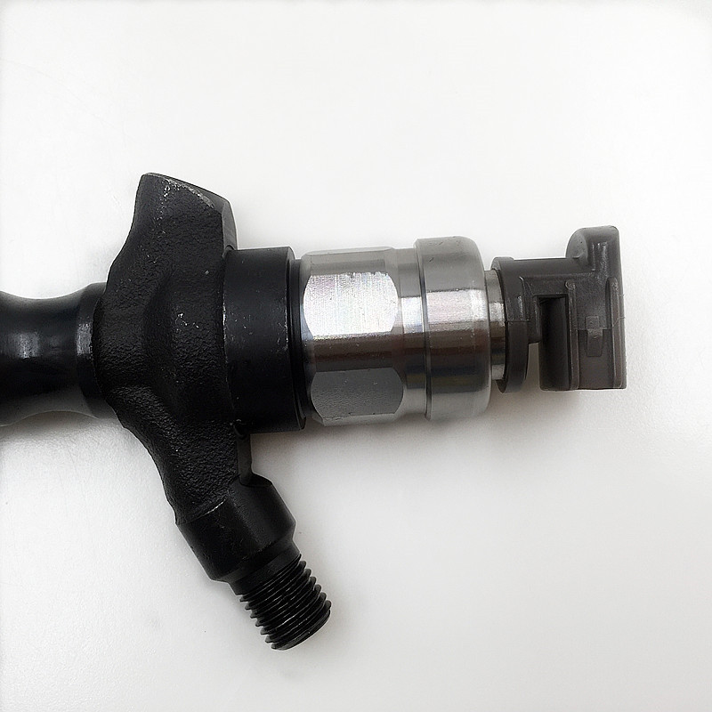 Best quality P type nozzle DLLA151P181 -
Hot sale 100% new diesel fuel injector 23670-30240 -Chengui detail pictures