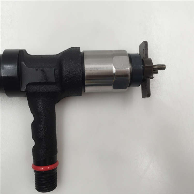 Newly Arrival injector nozzle DLLA 154 P 001 -
DENSO Common Rail Diesel Injector 095000-6120 -Chengui detail pictures