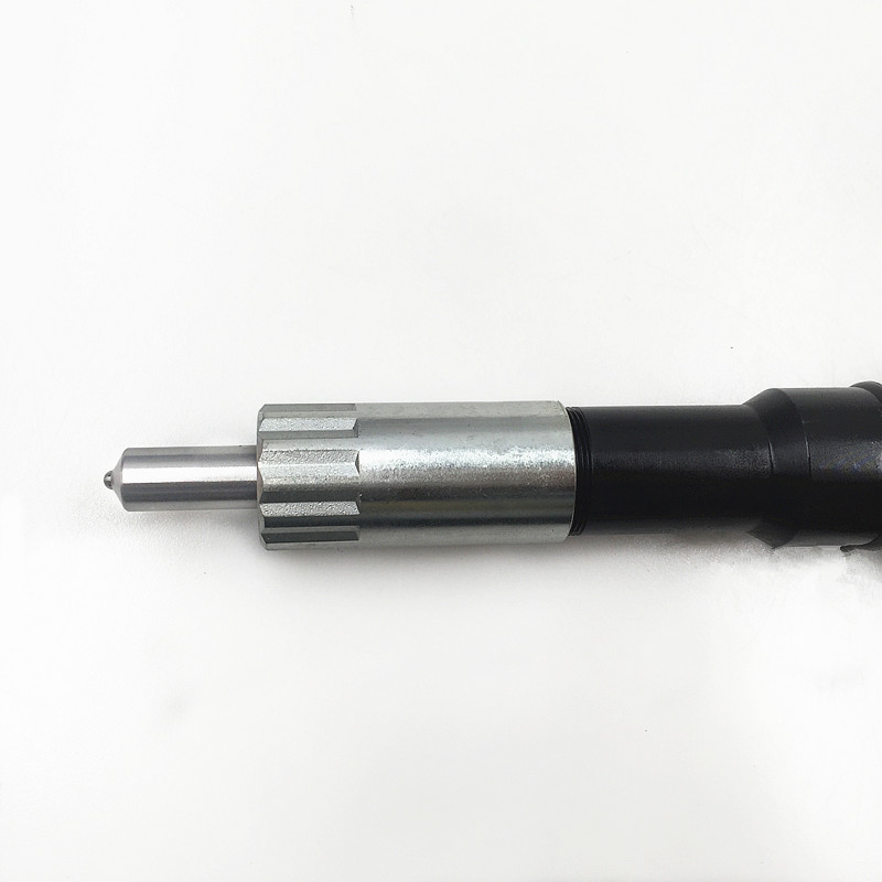 Factory making common rail nozzle DLLA150P1511 -
Diesel Fuel Injector 095000-6070 with High Performance -Chengui detail pictures
