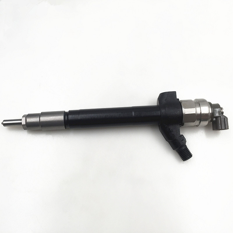 Factory Customized nozzle DLLA153P035 -
High quality hot sale Diesel auto engine assembly fuel injector 095000-5800 -Chengui detail pictures
