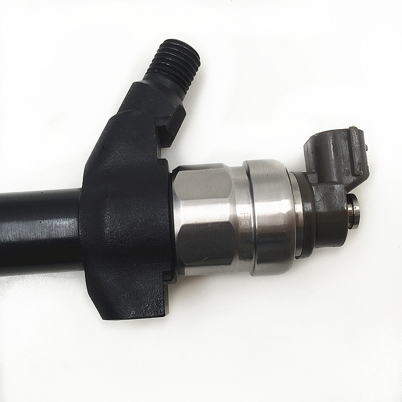 Factory Customized nozzle DLLA153P035 -
High quality hot sale Diesel auto engine assembly fuel injector 095000-5800 -Chengui detail pictures
