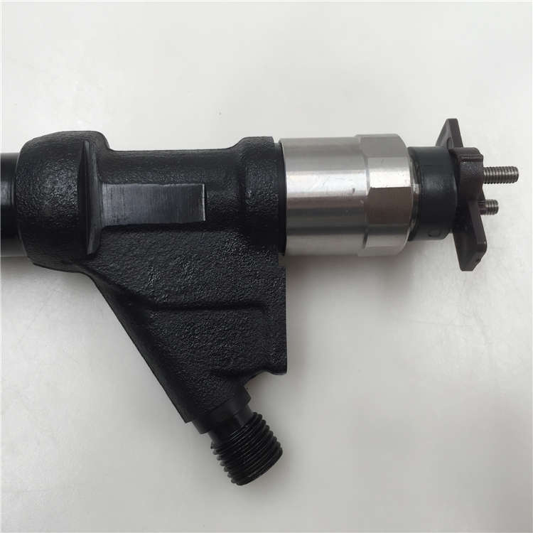 High Quality Diesel Motor Fuel Injector -
100% Genuine Denso Common Rail Injector 095000-5226 -Chengui detail pictures