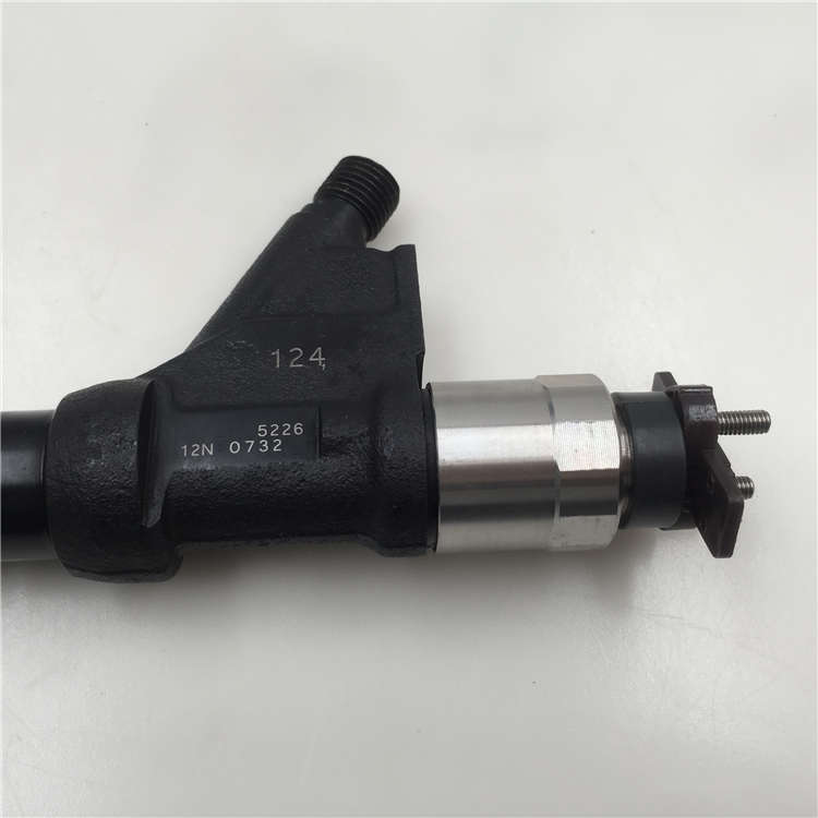 High Quality Diesel Motor Fuel Injector -
100% Genuine Denso Common Rail Injector 095000-5226 -Chengui detail pictures