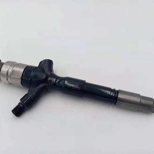 OEM Manufacturer fuel injector nozzle DLLA155P965 -
High Quality Common rail injector Denso 23670-0L070 -Chengui detail pictures