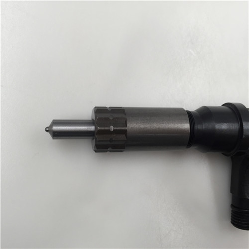 Bottom price brand new fuel injector -
Original and new common rail injector 095000-8903 -Chengui detail pictures