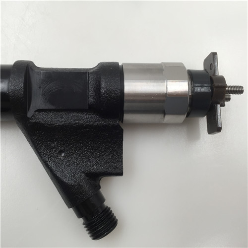 Bottom price brand new fuel injector -
High quality hot sale Diesel auto engine assembly fuel injector 095000-8011 -Chengui detail pictures