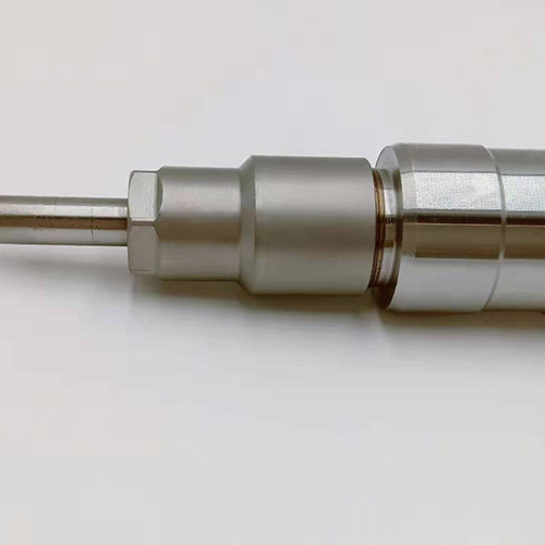 Low price for fuel element plunger -
Original New genuine Common rail injector 0445120304 For Sale Cummins -Chengui detail pictures