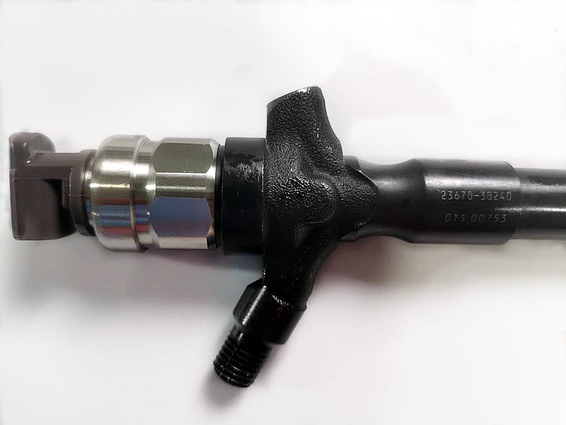 Best quality P type nozzle DLLA151P181 -
Hot sale 100% new diesel fuel injector 23670-30240 -Chengui detail pictures