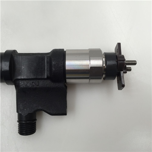 Bottom price brand new fuel injector -
Original and new common rail injector 095000-8903 -Chengui detail pictures