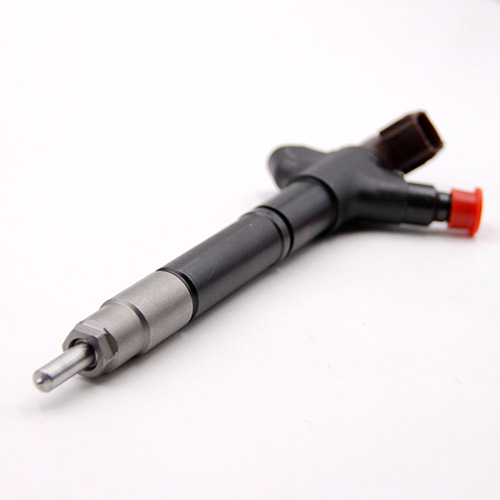 Well-designed P type nozzle DLLA146P667 -
Injector common rail fuel injector 23670-51060 -Chengui detail pictures