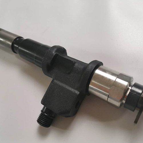 Manufacturer of high pressure pump -
Diesel Engine Parts Common Rail Fuel Injector for Denso 095000-5511 -Chengui detail pictures