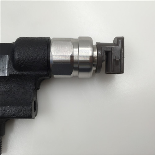 Price Sheet for injector -
Genuine Common Rail Fuel Injector 095000-6521 -Chengui detail pictures
