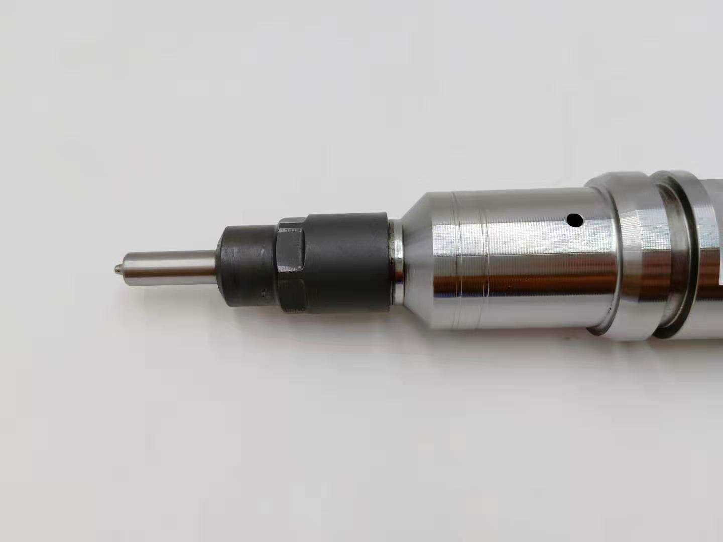 China Gold Supplier for fuel injector nozzle DLLA150P263 -
High Quality Diesel Engine Parts Common Rail Fuel Injector 0445120157 -Chengui detail pictures