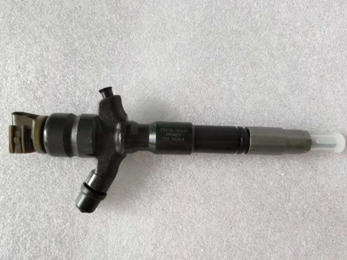 Big discounting fuel injection pump injector -
 High Quality High Performance Long Warranty  23670-30400 Common Rail Injector   -Chengui