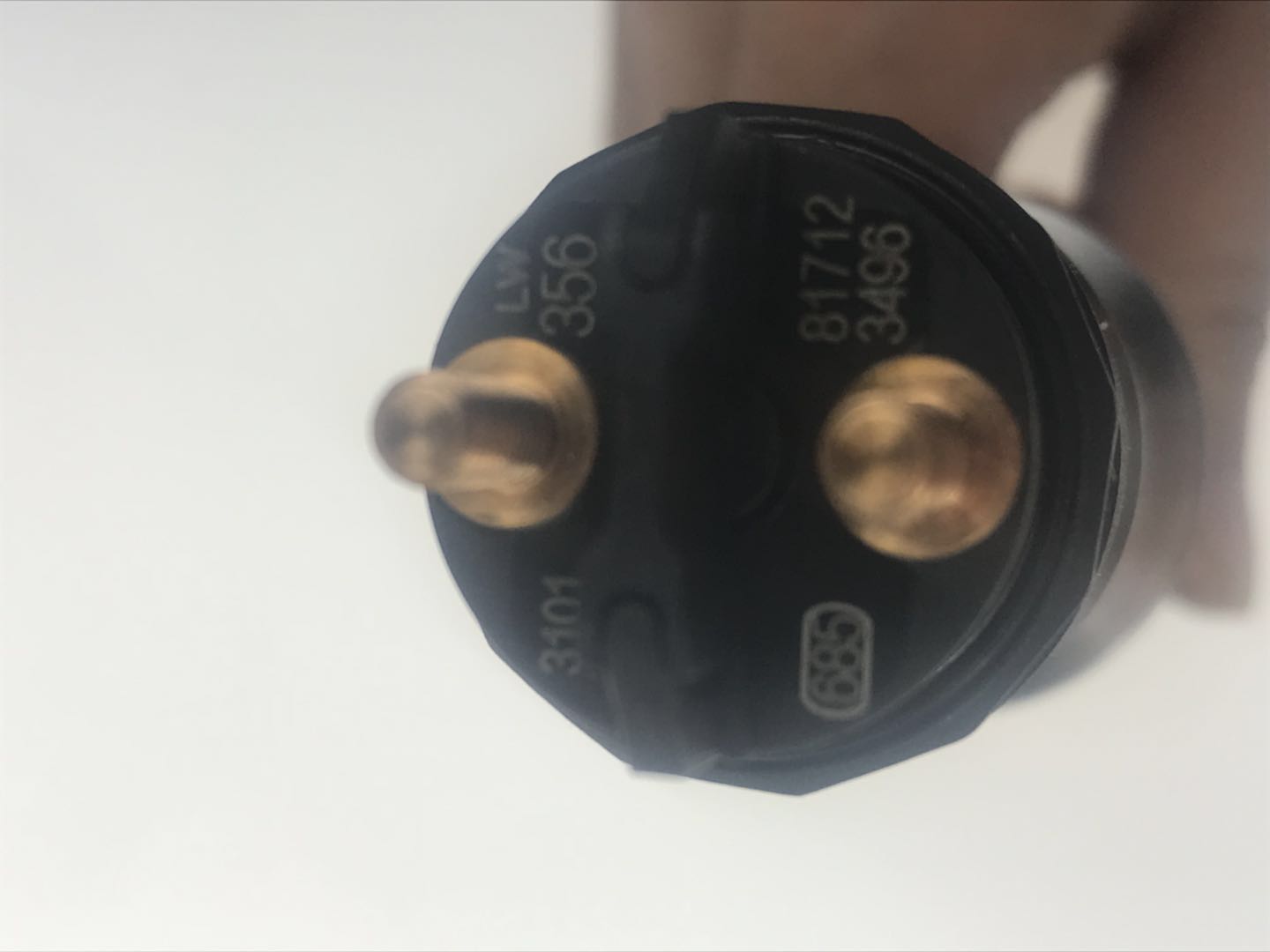 Free sample for fuel Engine Fuel Pump -
Fuel Injector Original In Stock Common Rail Injector 0445120356 -Chengui detail pictures