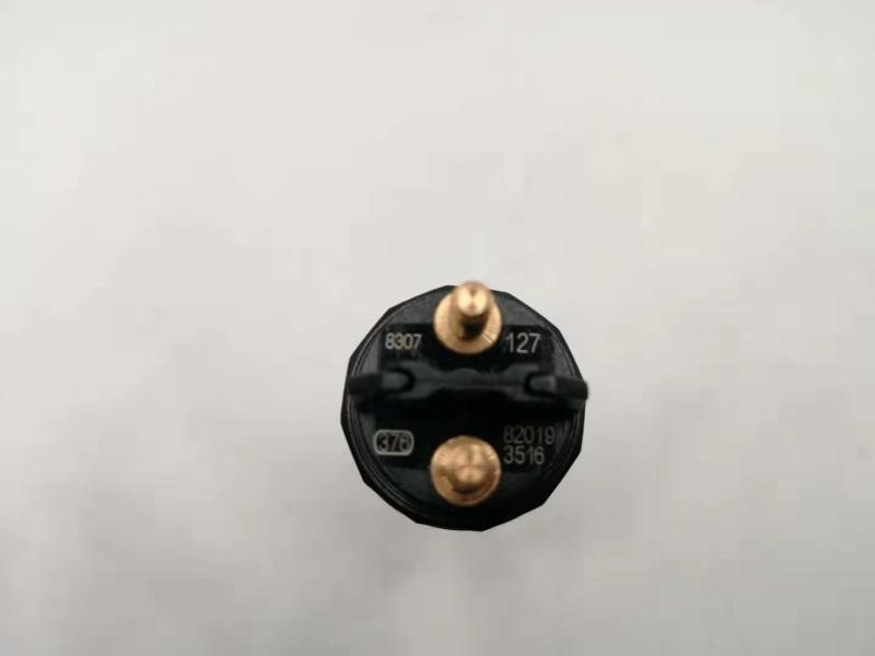 Wholesale OEM/ODM nozzle DLLA160P1032 -
hot sale 100% new diesel fuel injector 0445120127 -Chengui detail pictures