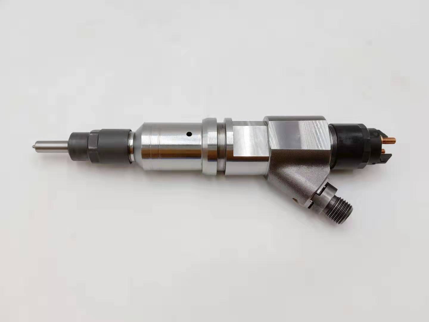 China Gold Supplier for fuel injector nozzle DLLA150P263 -
High Quality Diesel Engine Parts Common Rail Fuel Injector 0445120157 -Chengui detail pictures