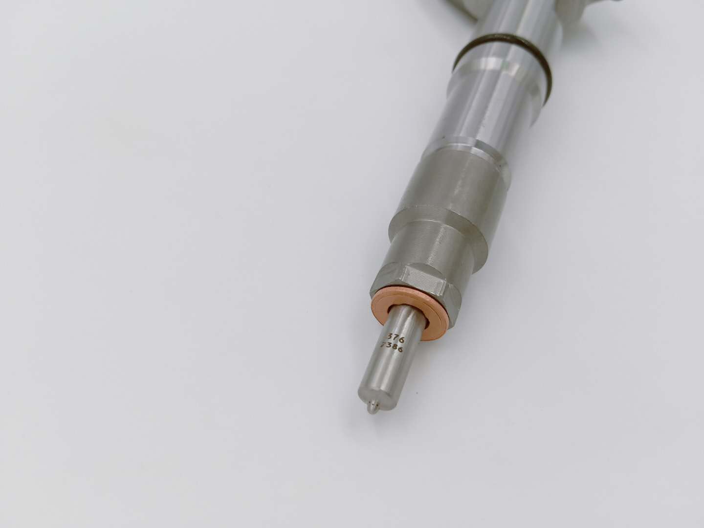 2020 High quality fuel engine spare part -
Genuine Original Diesel Common Rail Fuel Injector 0445120357 -Chengui detail pictures