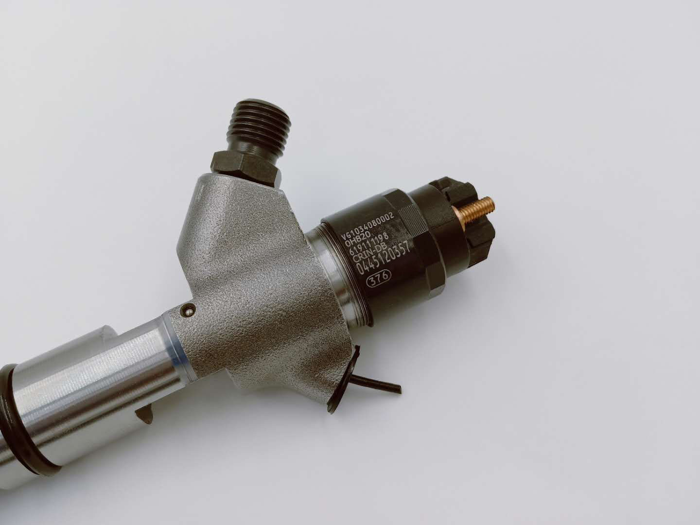 2020 High quality fuel engine spare part -
Genuine Original Diesel Common Rail Fuel Injector 0445120357 -Chengui detail pictures