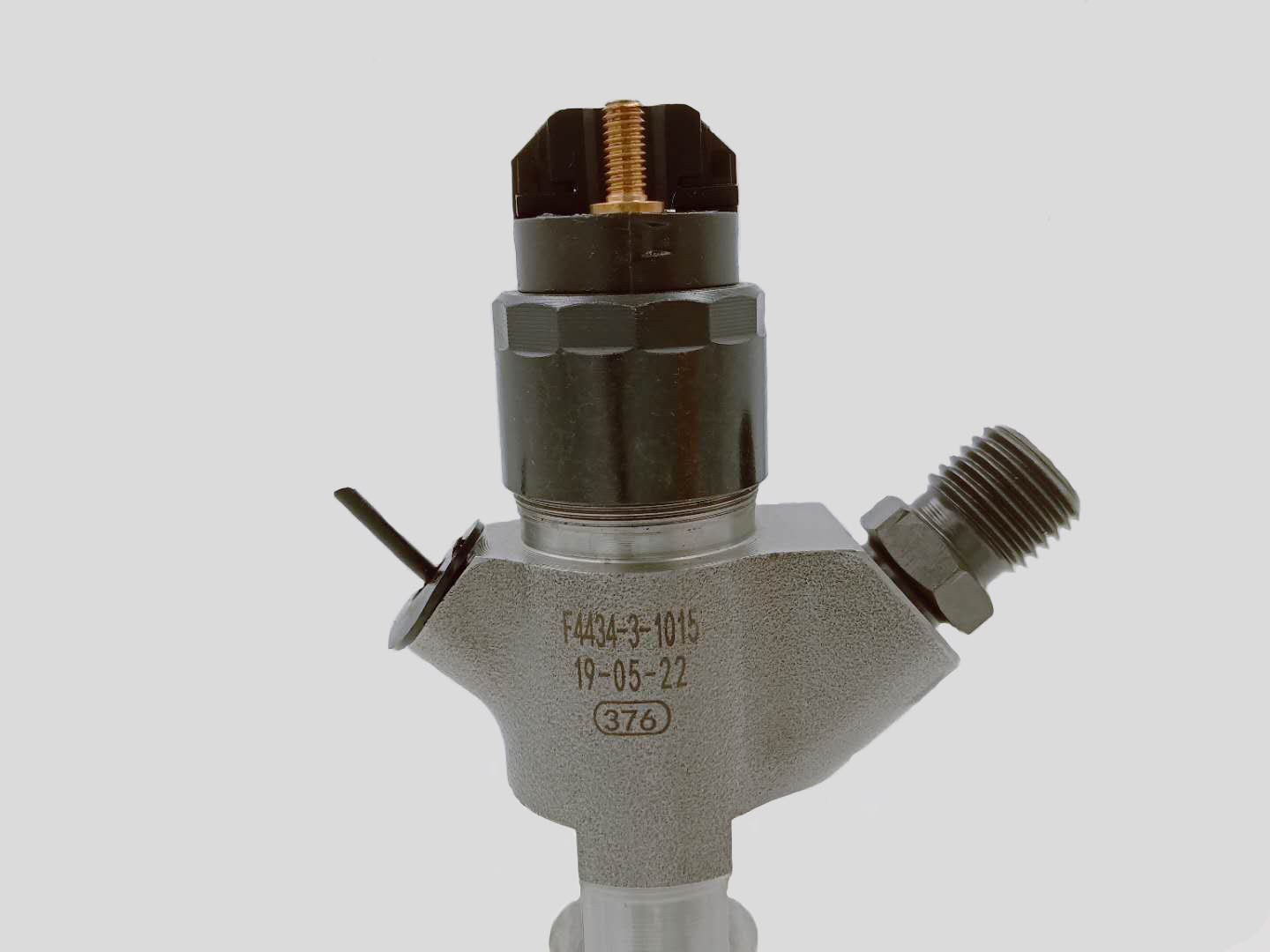 2020 High quality fuel engine spare part -
Genuine Original Diesel Common Rail Fuel Injector 0445120357 -Chengui detail pictures