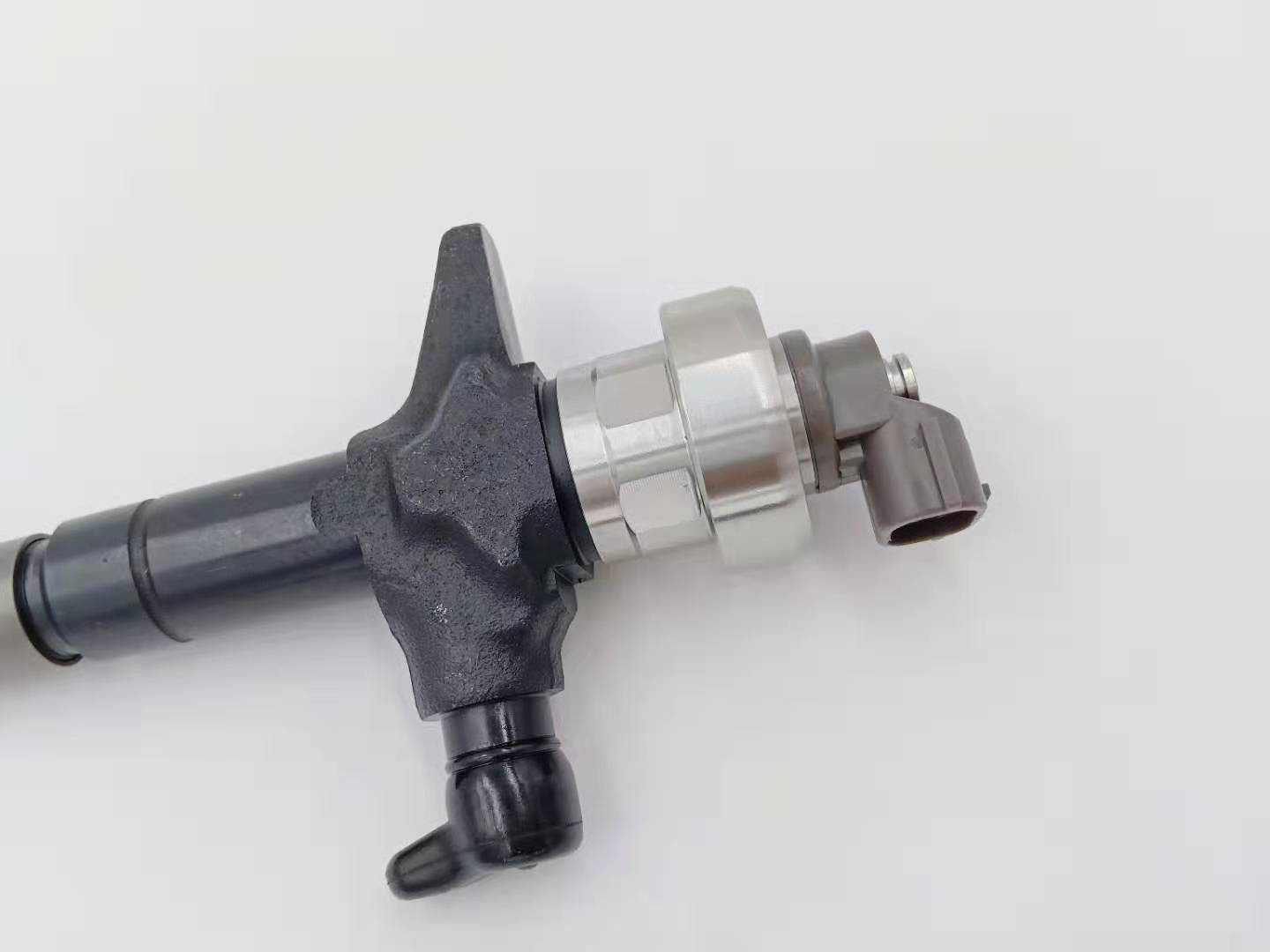 Supply OEM/ODM injector control valve F00VC01045 -
Genuine & New Common Rail Injector 8-98011604-1 -Chengui detail pictures