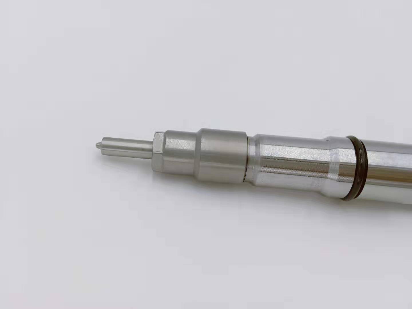 Hot sale 320d 32f6100062 -
original diesel fuel injector common rail injector 0445120331 -Chengui detail pictures