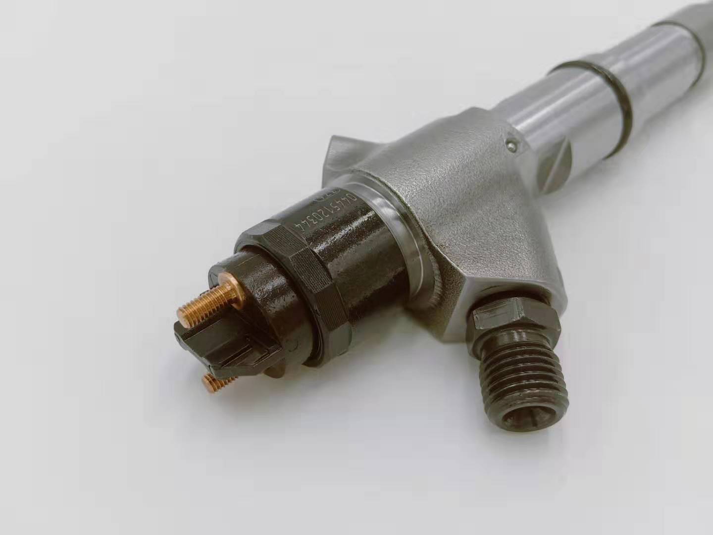 China Gold Supplier for fuel injector nozzle DLLA150P263 -
ORIGINAL DIESEL ENGINE COMMON RAIL INJECTOR 0445120344 -Chengui detail pictures