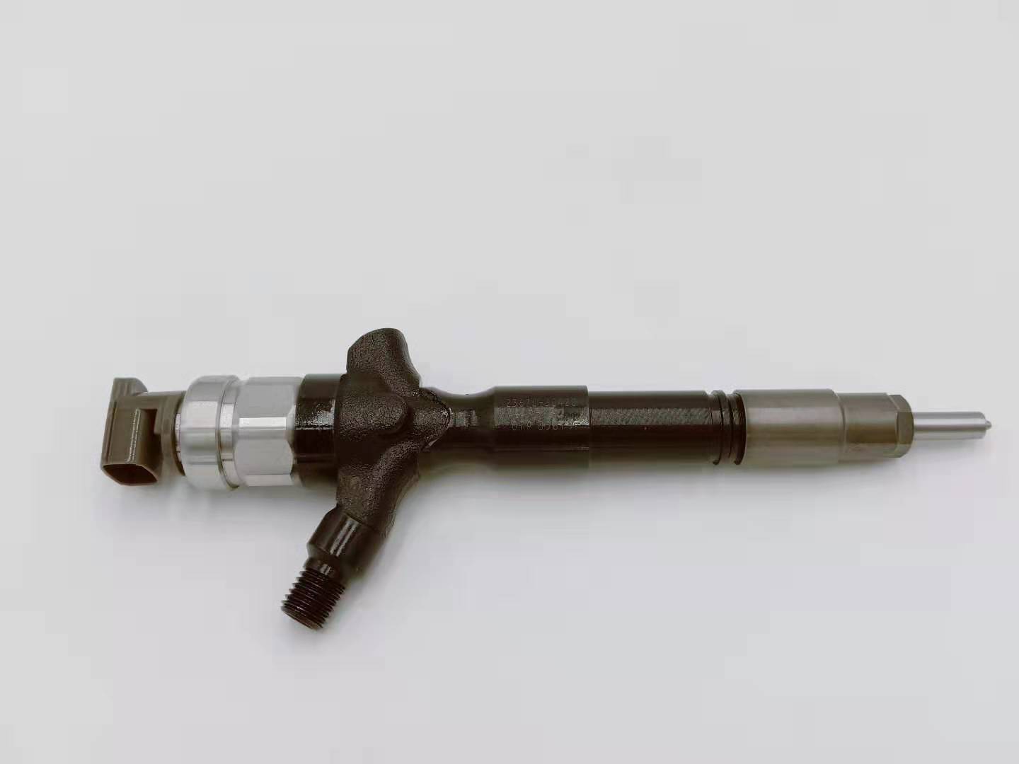 OEM\/ODM Manufacturer fuel pump 612601080612 -
common rail auto engine parts denso injector 23670-30420 -Chengui detail pictures