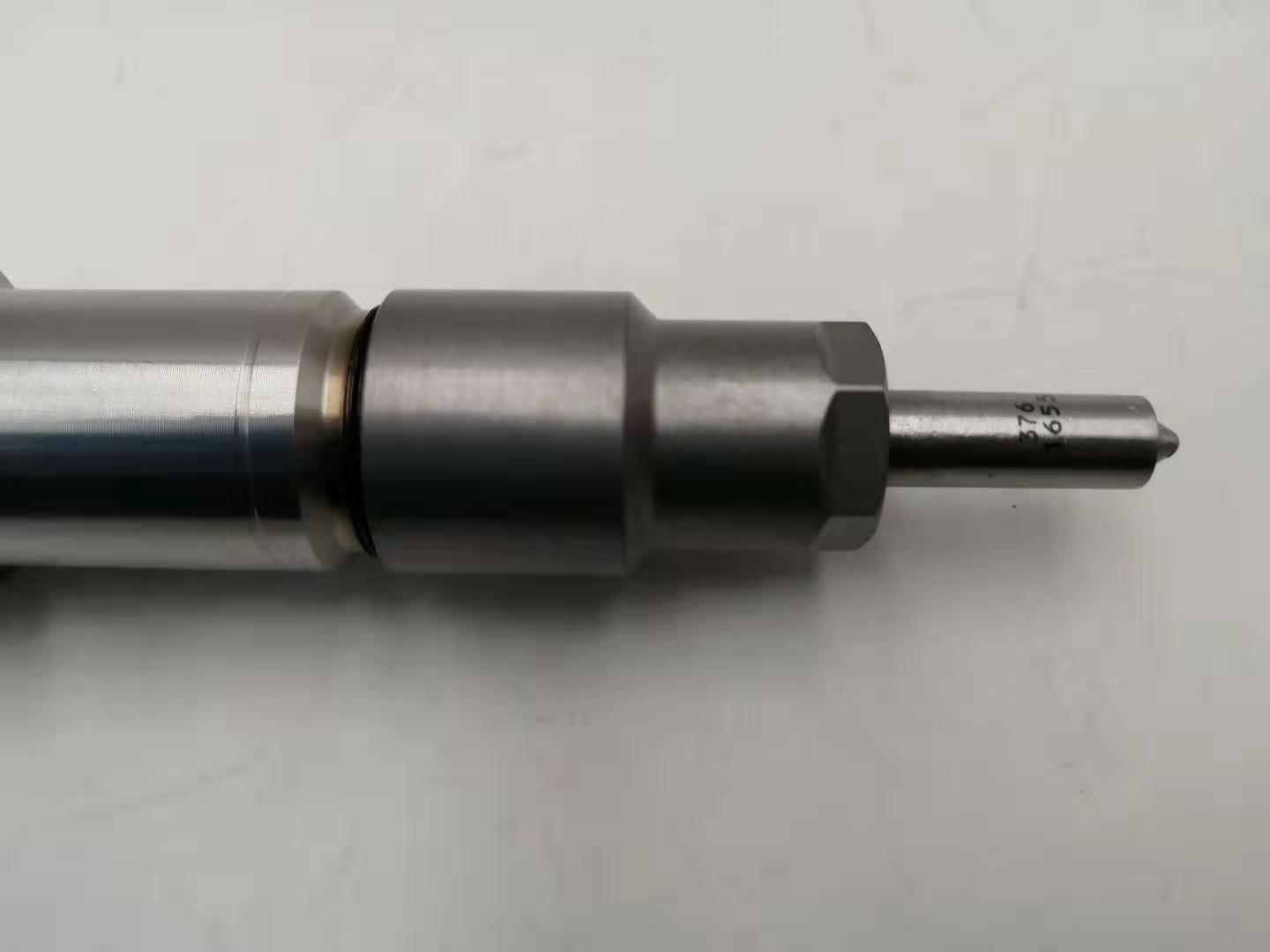 Hot-selling common rail injector 0445110512 -
hot sale 100% new common rail diesel fuel injector 0445120086 -Chengui detail pictures