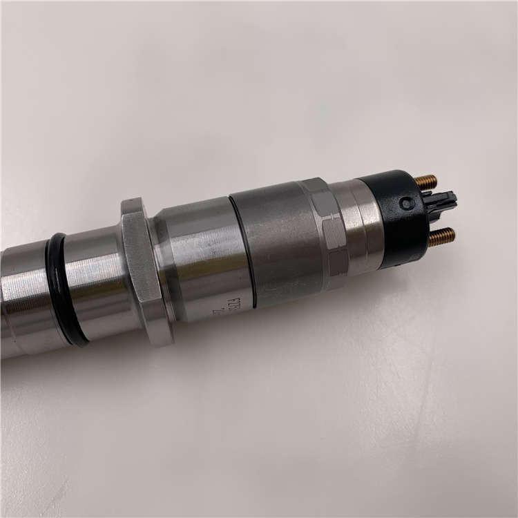 High definition P type nozzle DSLA154P1360 -
Diesel Fuel Injection Parts Common Rail Injector 0445120272 -Chengui detail pictures