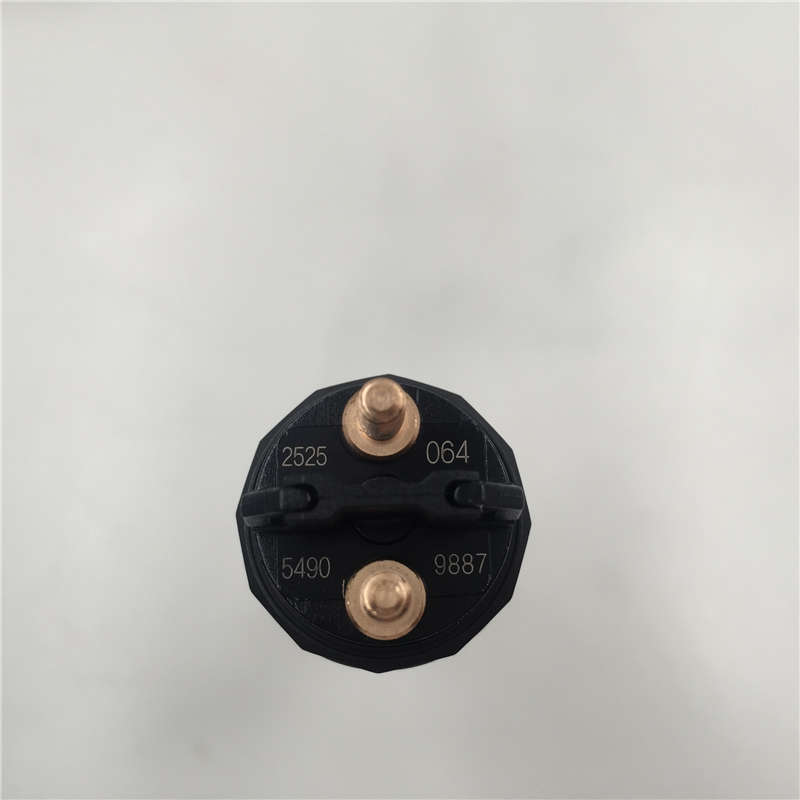 Factory source Hiace Hilux 2KD injector 295050-0540 -
Genuine Original New Injector 0445120064 Common Rail Fuel Injector -Chengui detail pictures