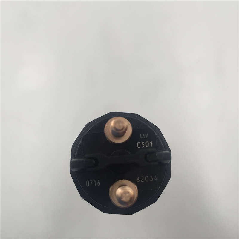 Factory source Hiace Hilux 2KD injector 295050-0540 -
Diesel engine fuel truck injectors 0445120501 -Chengui detail pictures