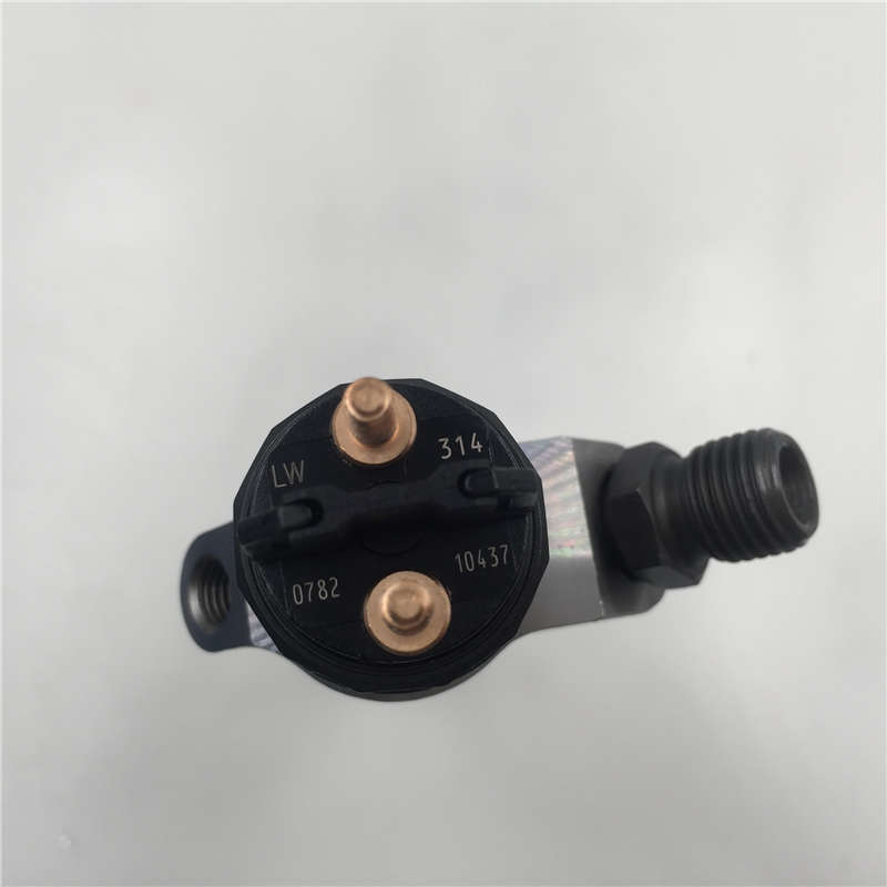 China Wholesale fuel pump BH4Q80R8 170805025 4Q206 1600 -
original cummins fuel injector 0445120314 -Chengui detail pictures