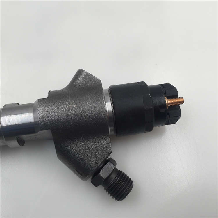 China Wholesale fuel pump BH4Q80R8 170805025 4Q206 1600 -
original cummins fuel injector 0445120314 -Chengui detail pictures